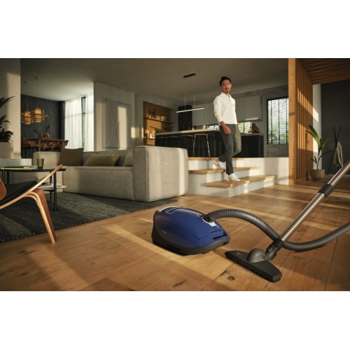 Пылесос Miele Complete C3 Parquet SGSF5 (синий)