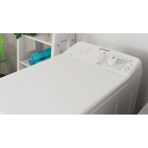 Стиральная машина Indesit BTW L60400