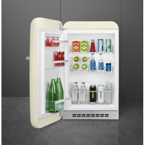 Однокамерный холодильник Smeg FAB10HLCR5