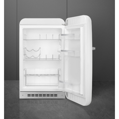 Однокамерный холодильник Smeg FAB10HRWH5