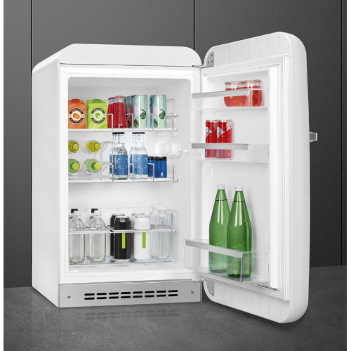 Однокамерный холодильник Smeg FAB10HRWH5