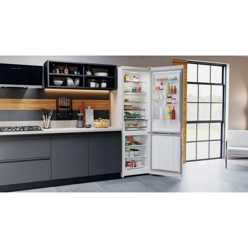 Холодильник Hotpoint-Ariston HTS 8202I M O3
