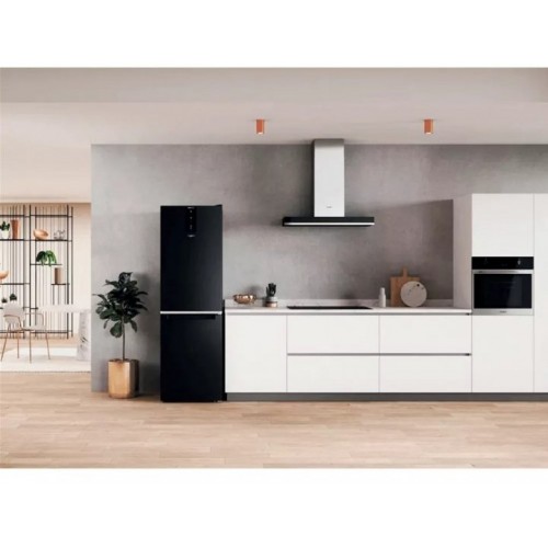 Холодильник с нижней морозильной камерой Whirlpool W7X 82O K