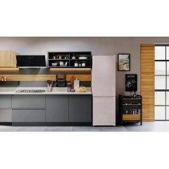 Холодильник с морозильником Hotpoint-Ariston HT 4180 M