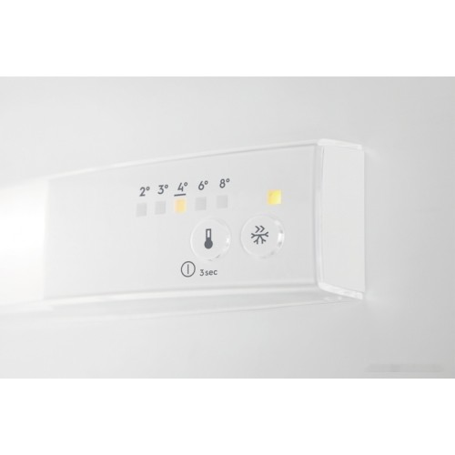 Холодильник Electrolux LNS5LE18S