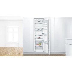 Холодильник Bosch Serie 6 KIR81AFE0