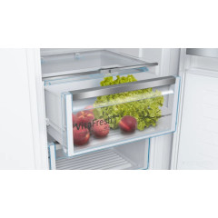 Холодильник Bosch Serie 6 KIR81AFE0