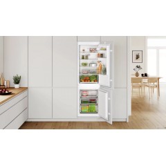 Холодильник Bosch Serie 2 KIN86NSE0
