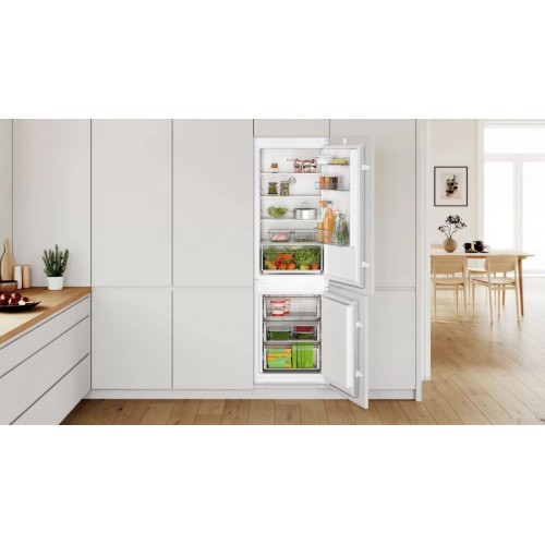 Холодильник Bosch Serie 2 KIN86NSE0