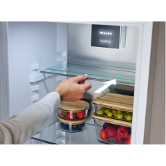 Встраиваемый холодильник Miele K 7777 C