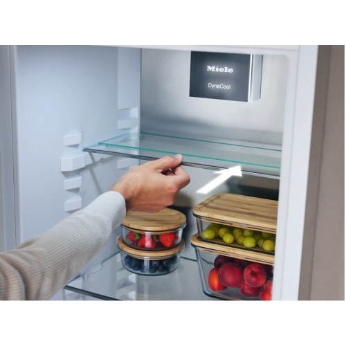 Встраиваемый холодильник Miele K 7777 C