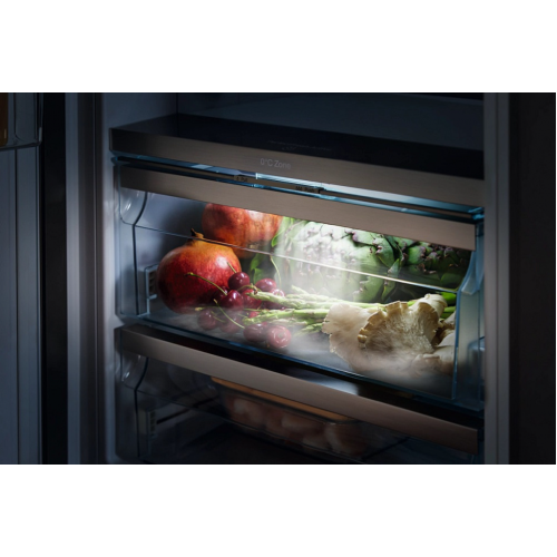 Встраиваемый холодильник Miele K 7777 C