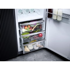 Однокамерный холодильник Miele K 7743 E