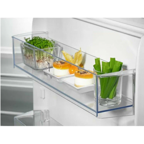 Холодильник с морозильником Electrolux ENT6MD18S3