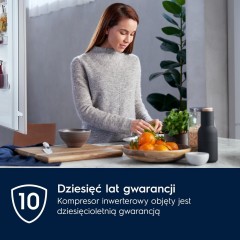 Холодильник Electrolux E7TNGE18S