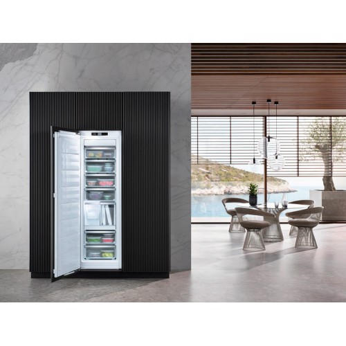 Морозильник Miele FNS 7774 D