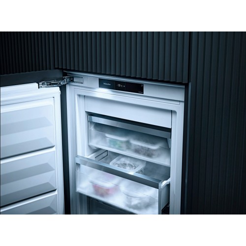 Морозильник Miele FNS 7774 D
