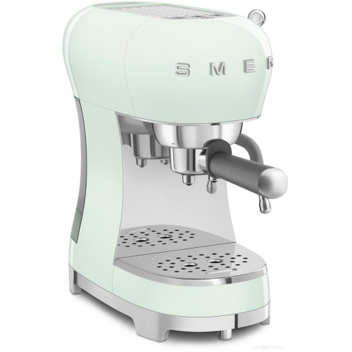 Рожковая кофеварка Smeg ECF02PGEU