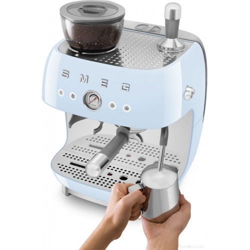 Рожковая кофеварка Smeg EGF03PBEU