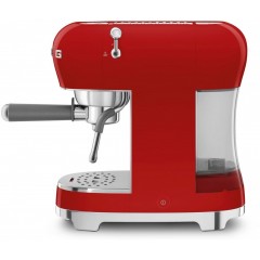 Рожковая кофеварка Smeg ECF02RDEU