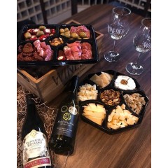 Винный шкаф Caso WineSafe 18 ЕB Black
