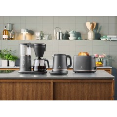 Электрический чайник Electrolux E7K1-6BP