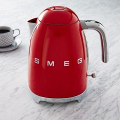 Электрический чайник Smeg KLF03RDEU