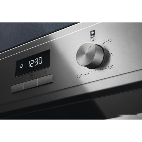 Духовой шкаф Electrolux EOF3H50BX
