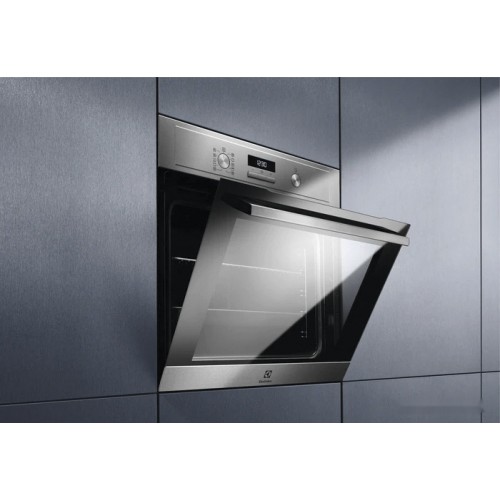 Духовой шкаф Electrolux SurroundCook 600 EOF4P74X
