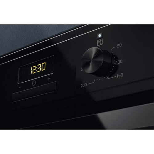 Духовой шкаф Electrolux SteamBake 600 EOD3H50BK