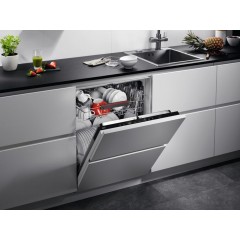 Посудомоечная машина AEG FSE83708P