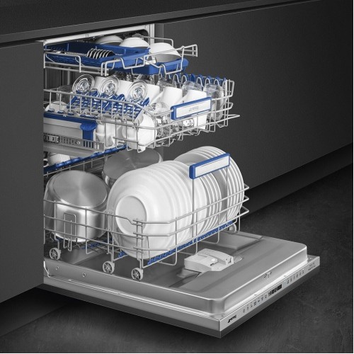 Посудомоечная машина Smeg STL324BQLLW