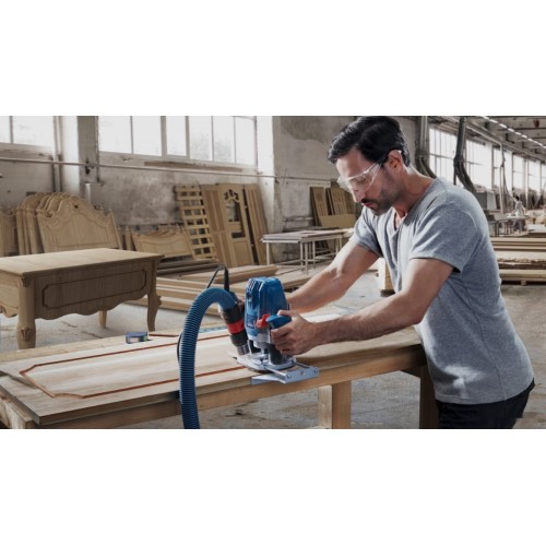Фрезер Bosch GOF 130 Professional 06016B7000