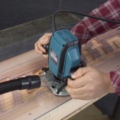 Фрезер Makita RP0900