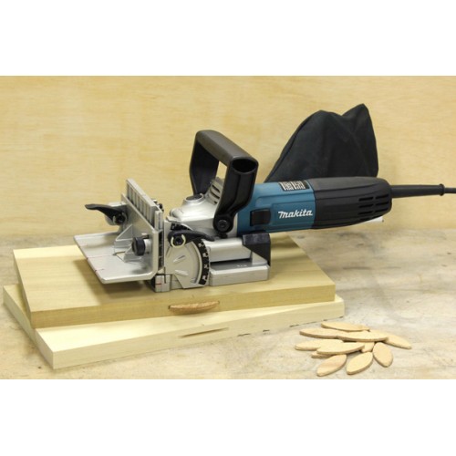 Фрезер Makita PJ7000