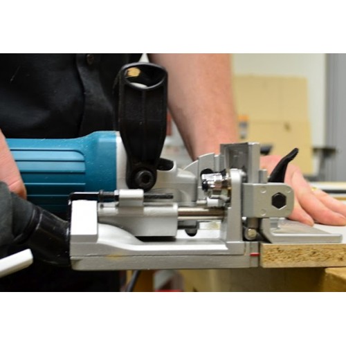 Фрезер Makita PJ7000
