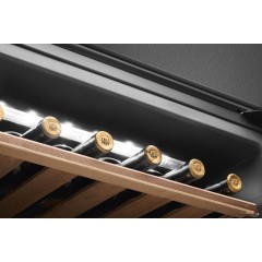 Винный шкаф Smeg CVI621RWNX3